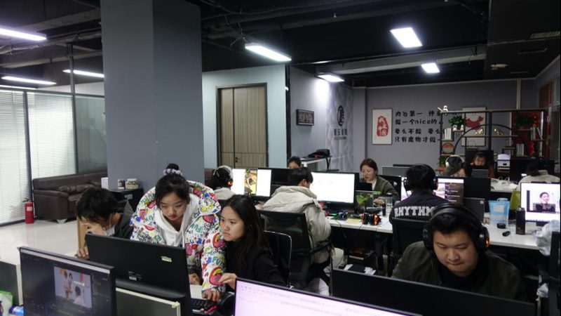 音乐参数的挑选直接影响到宣传片的音乐效果。以下是一些关键的音乐参数：